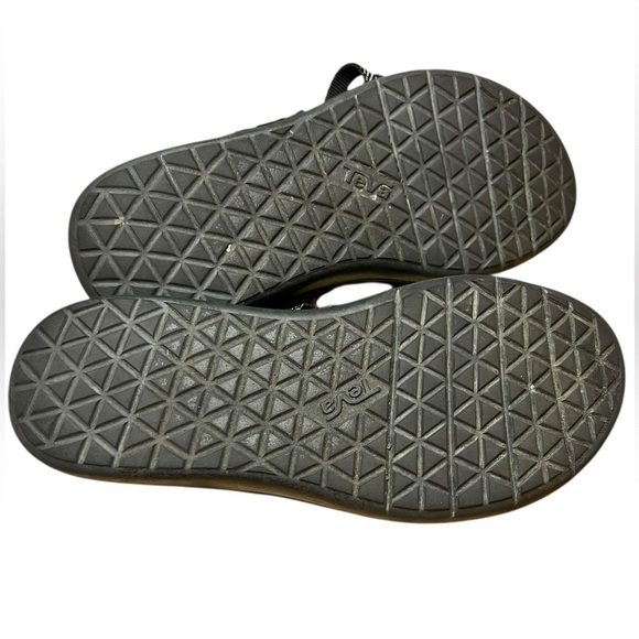 TEVA Voya Women’s Strappy Sandals Black Crisscrossed Shoes - Size 7 - Picture 6 of 6